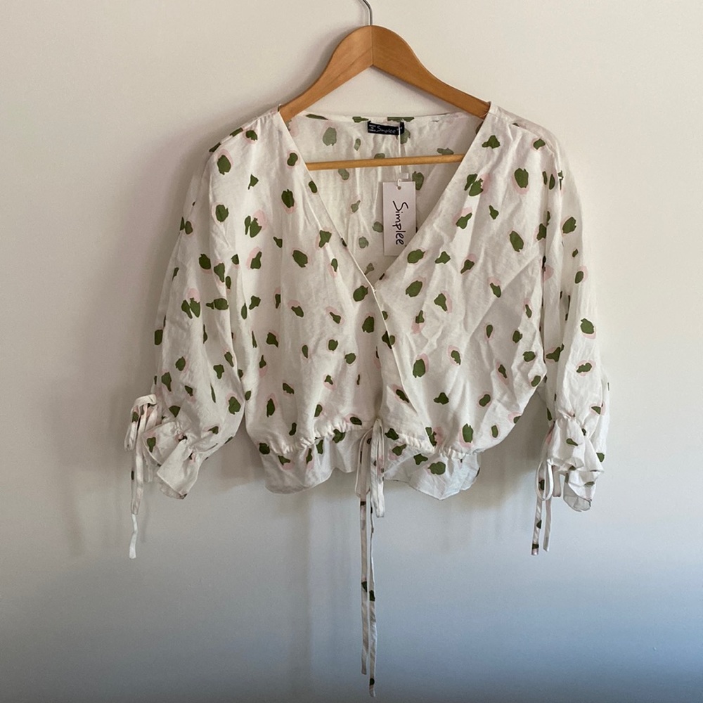 Simplee cropped cross over blouse size S